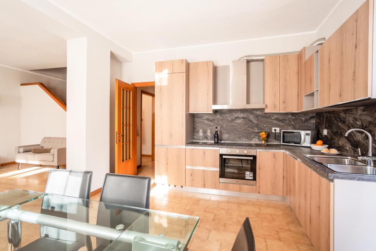 Le Tre Ninfee Di Pusiano! Free Parking Apartment Exterior foto